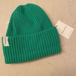 Toque hat Province of Canada NWT